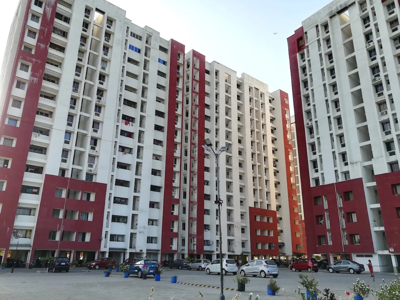 Buildings & Apartments